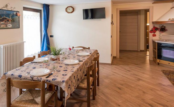 Dina Apartments, Livigno, Dining Room